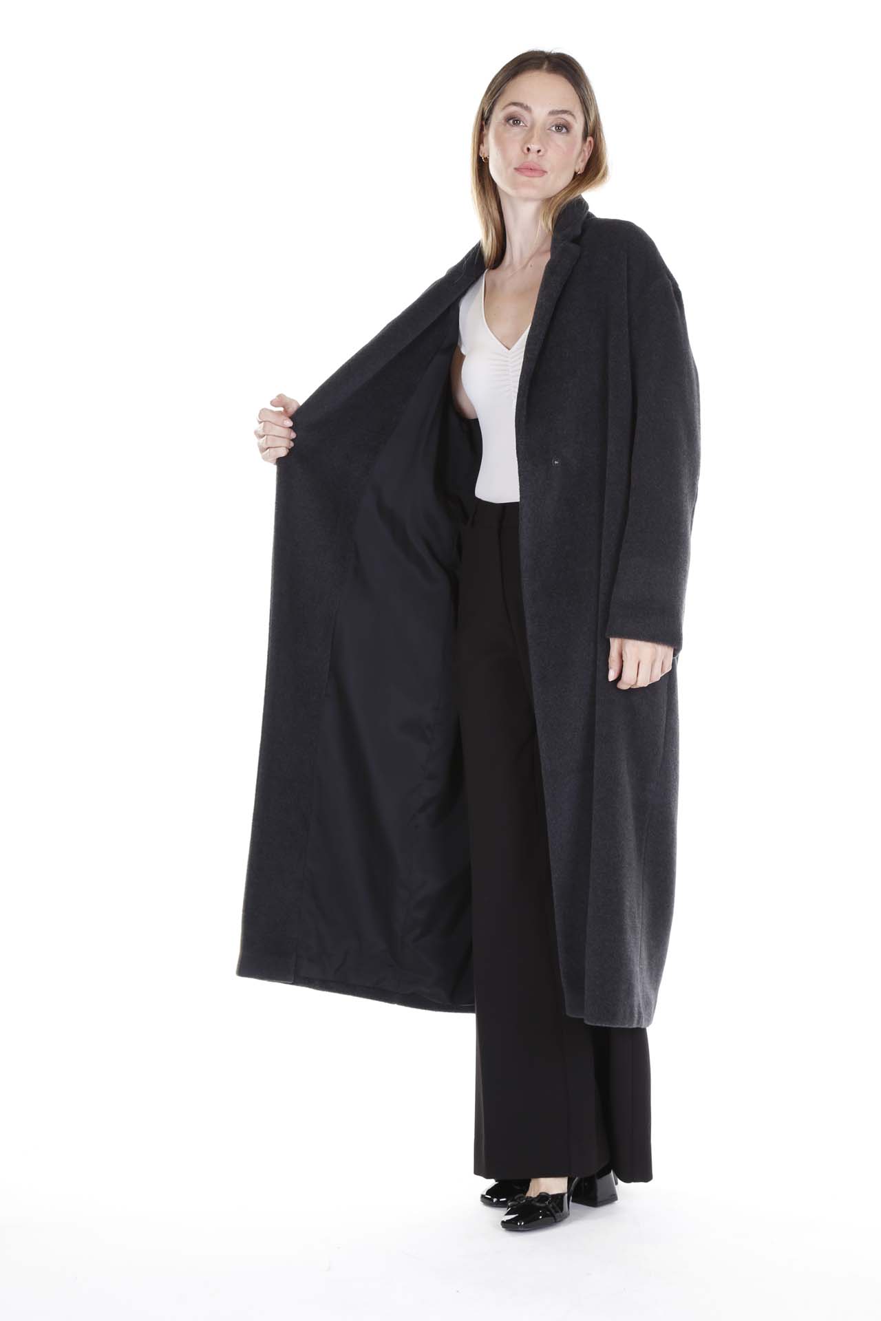 Fabiana Filippi, Cappotto